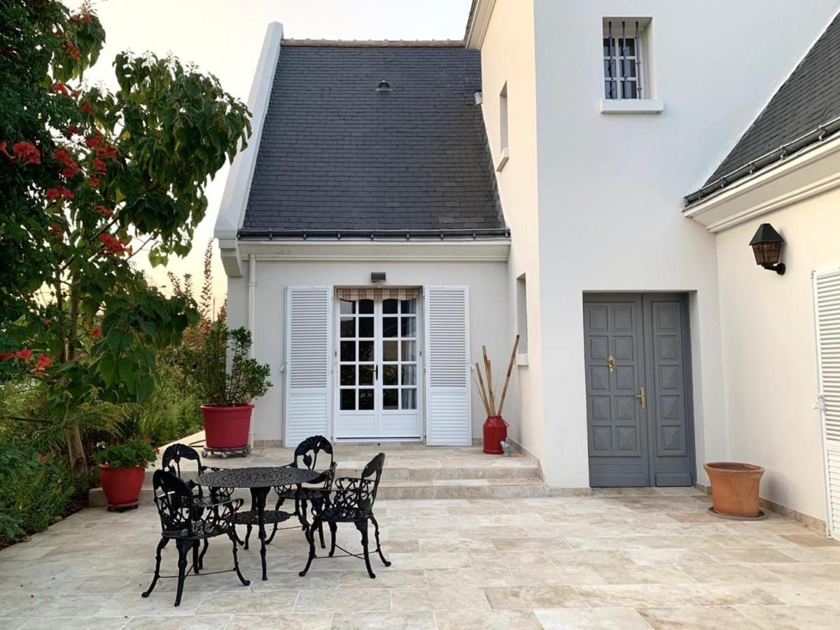 La Tour De Saint Cyr Bed & Breakfast Ngoại thất bức ảnh