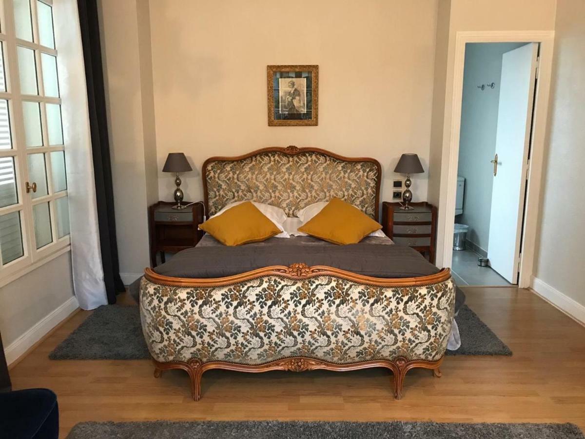 La Tour De Saint Cyr Bed & Breakfast Ngoại thất bức ảnh